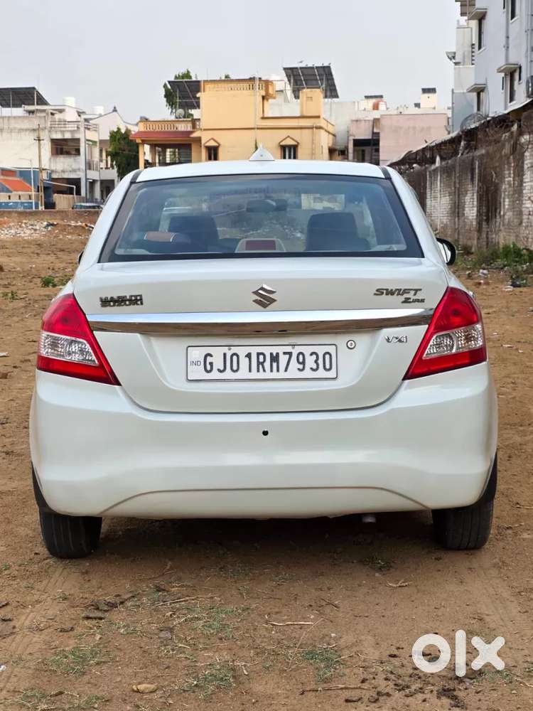 Maruti Suzuki Dzire 1.2 Vxi Amt, 2015, Petrol