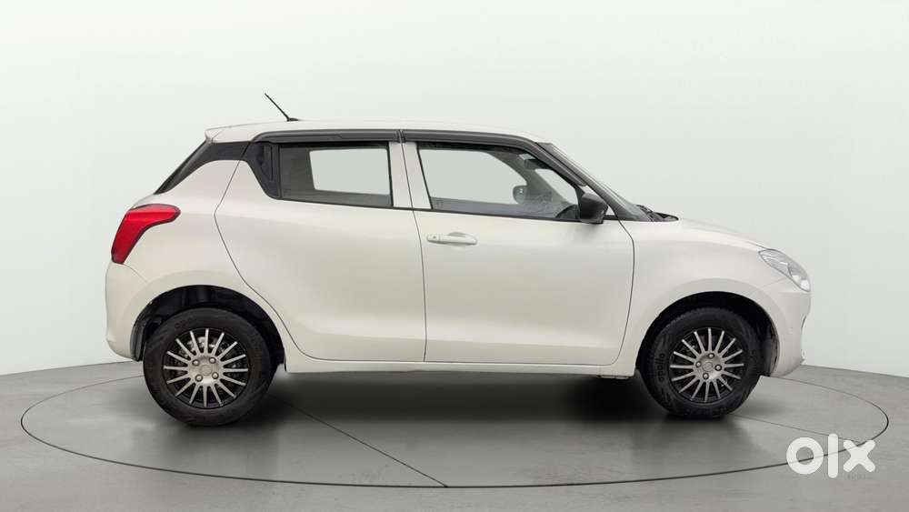 Maruti Suzuki Swift Lxi, 2018, Cng & Hybrids
