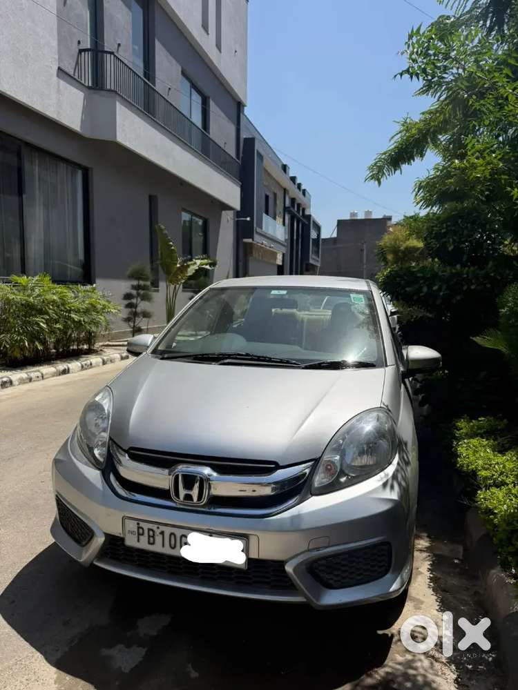Honda Amaze 2017 Petrol Well Maintained