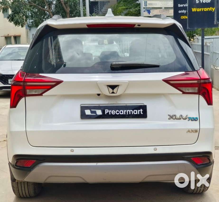 Mahindra Xuv700 2.0 Ax 5 Petrol Mt 7 Str, 2022, Petrol