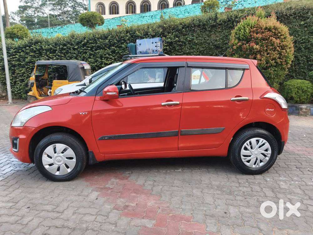 Maruti Suzuki Swift Vxi Optional, 2015, Petrol