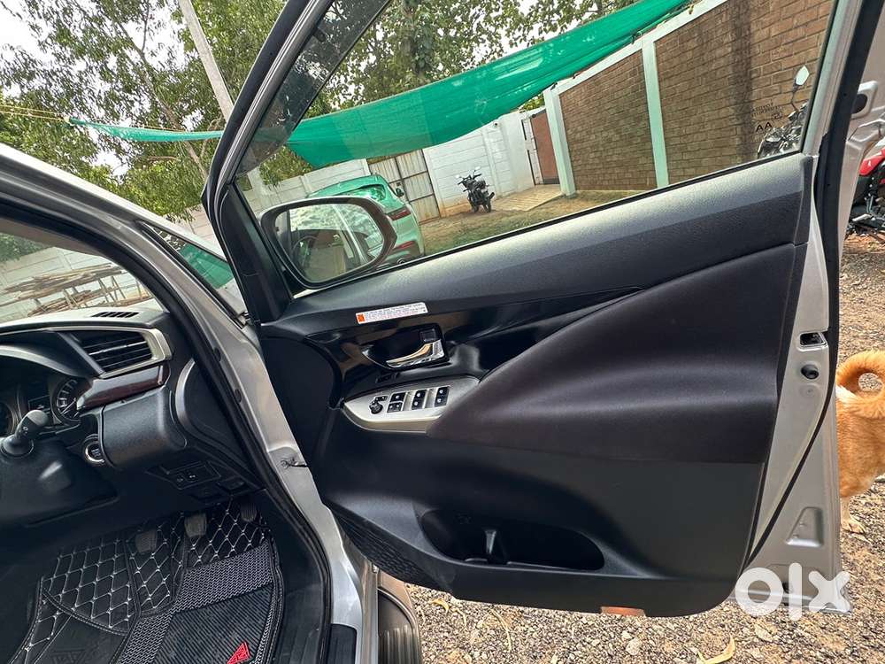 Toyota Innova Crysta 2024