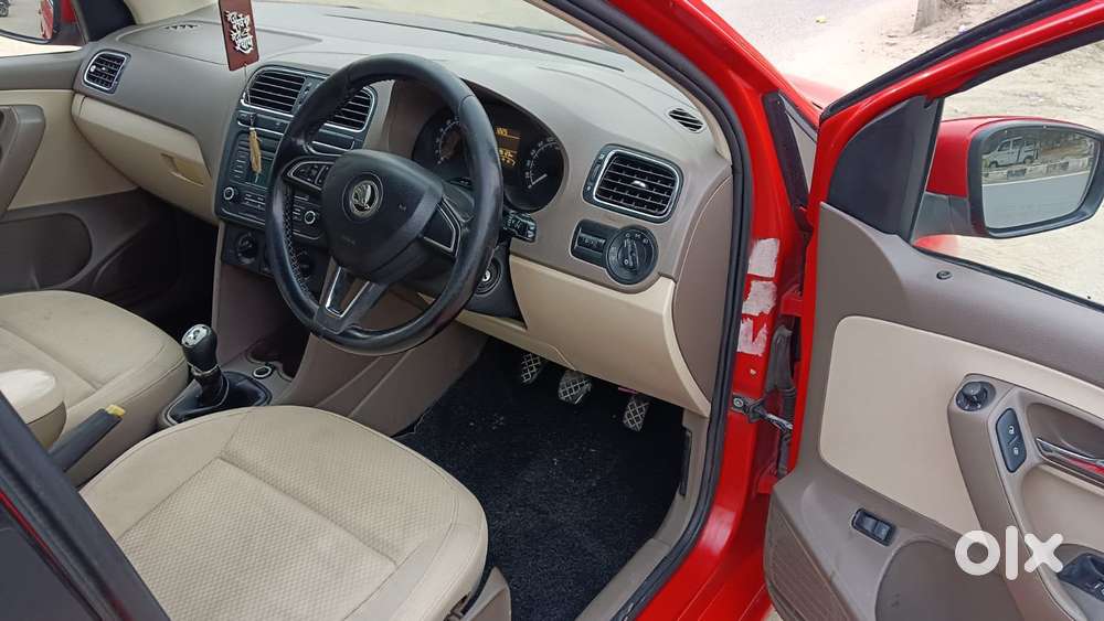 Skoda Rapid 1.5 Tdi Ambition Plus, 2015, Diesel