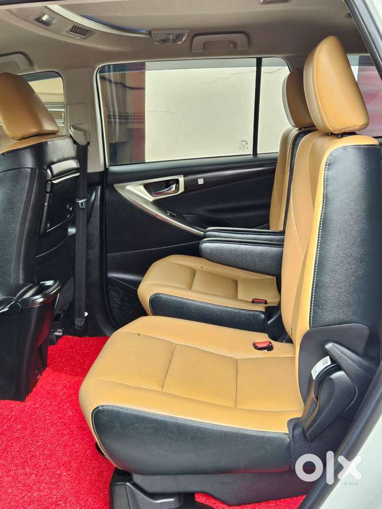 Toyota Innova Crysta [2020-ongoing] 2.4 Zx 7 Str, 2023, Diesel