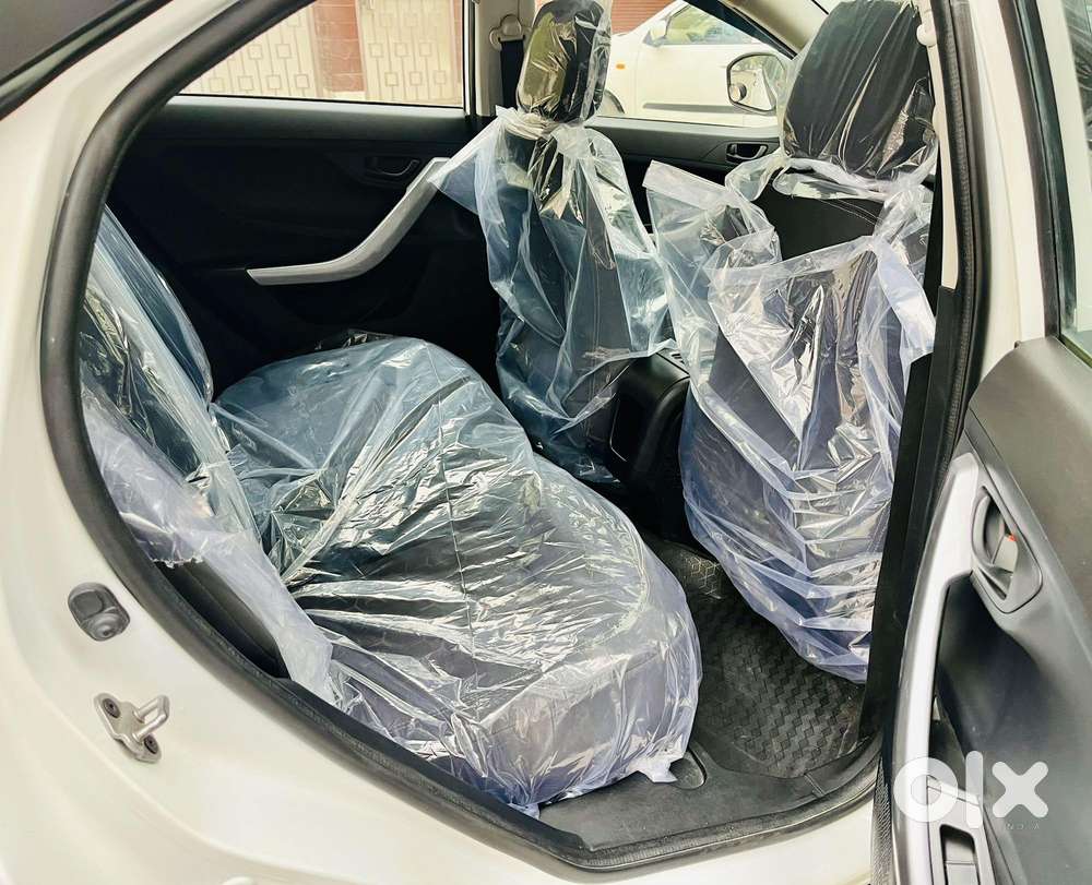 Tata Nexon 1.2 Revotron Xm (s), 2023, Petrol