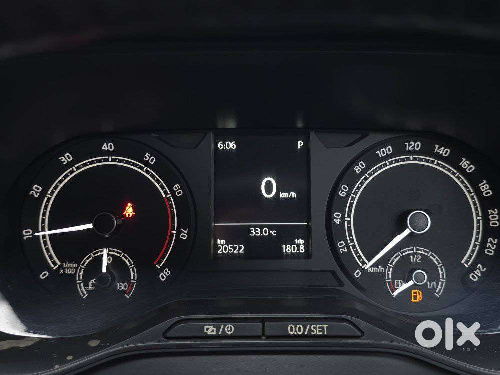 Skoda Kushaq 1.0 Tsi Style, 2022, Petrol