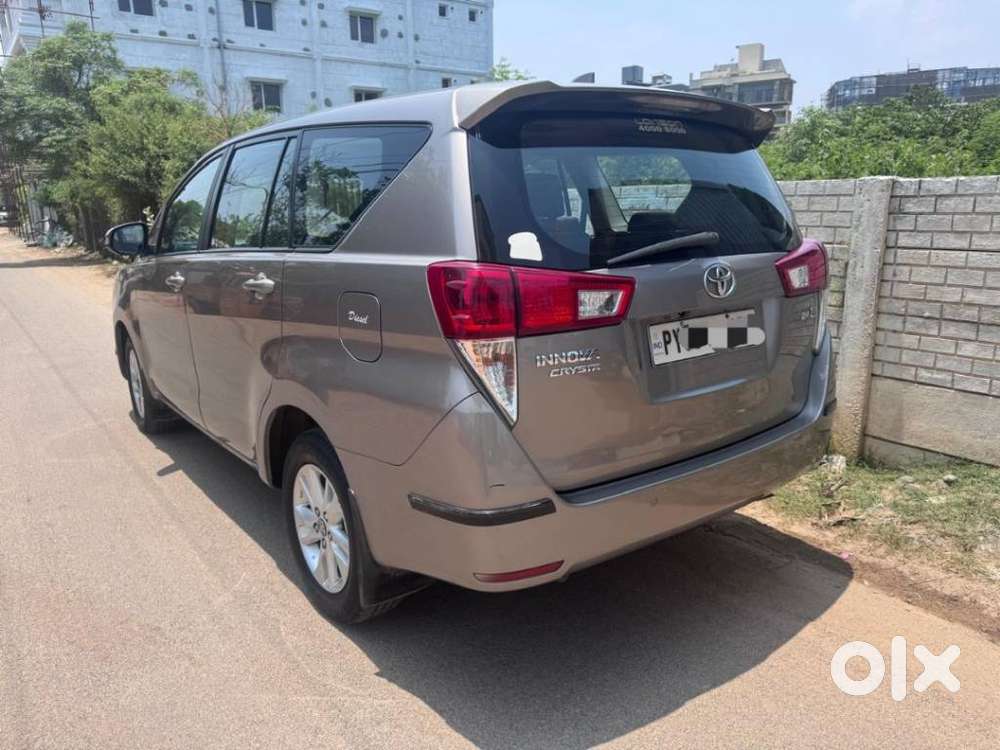 Toyota Innova Crysta 2.4 G Plus Mt 7 Str, 2018, Diesel