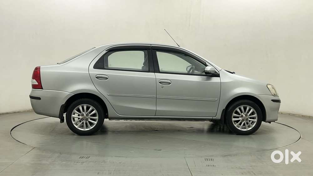 Toyota Etios 1.5 Vx, 2015, Petrol