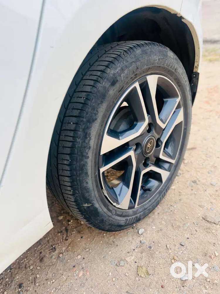 Tata Tiago Top Model Xz+ 2023 Petrol Well Maintained
