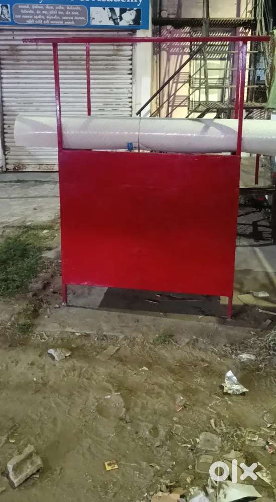 Food counter ( Lari)