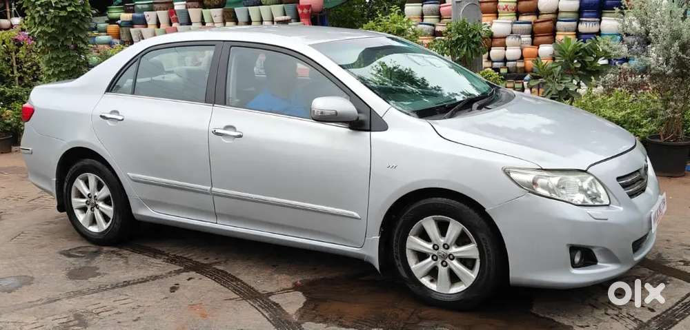 Toyota Corolla Altis 2011