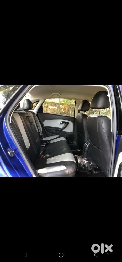 Skoda Rapid Onyx Blue