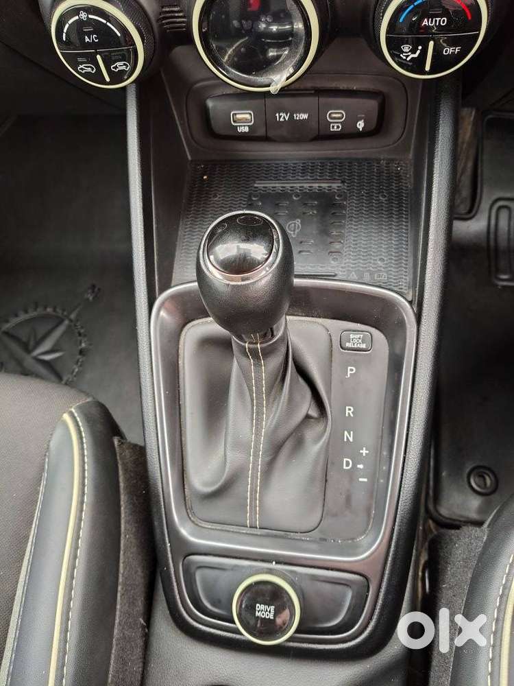 Hyundai Venue 1.5 Crdi Sx (o), 2024, Petrol