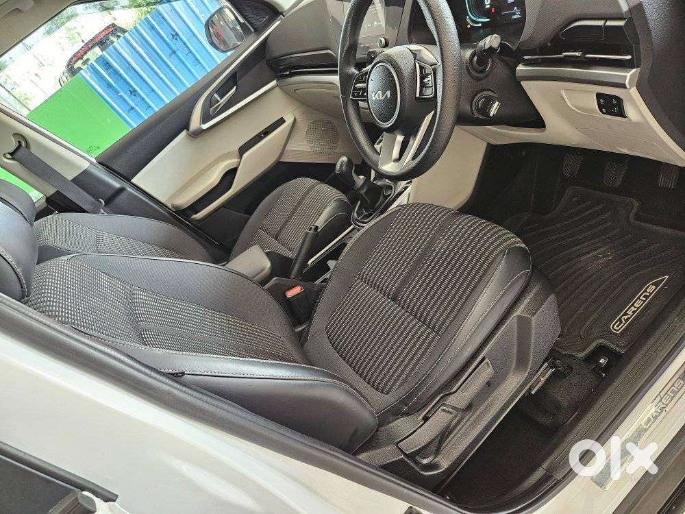 Kia Carens 1.4 Prestige 7 Str, 2023, Petrol