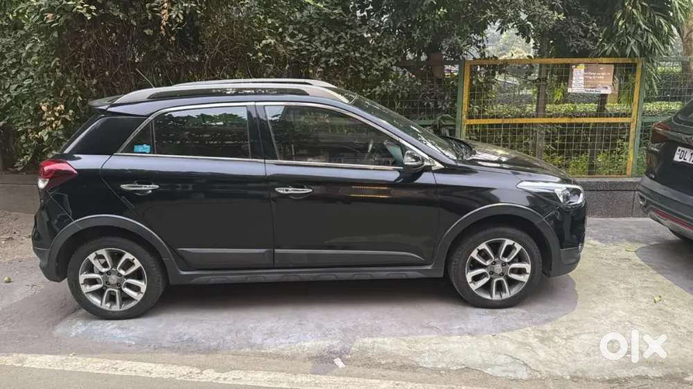 Hyundai I20 Active 2017 Petrol Well Maintained
