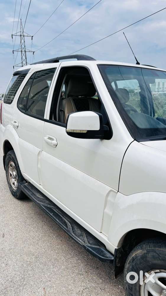 Tata Safari Storme 2015 Diesel 98000 Km Driven