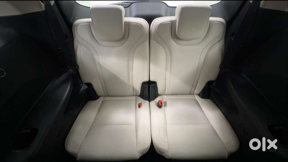 Mahindra Xuv700 2.2 Ax 7 Diesel At Luxury Pack Str, 2022, Diesel