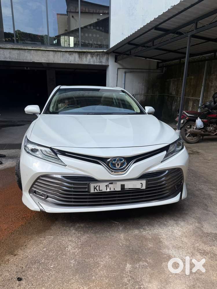 Toyota Camry Hybrid, 2019, Petrol