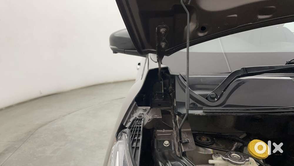 Nissan Magnite 1.0 Xv Premium, 2024, Petrol