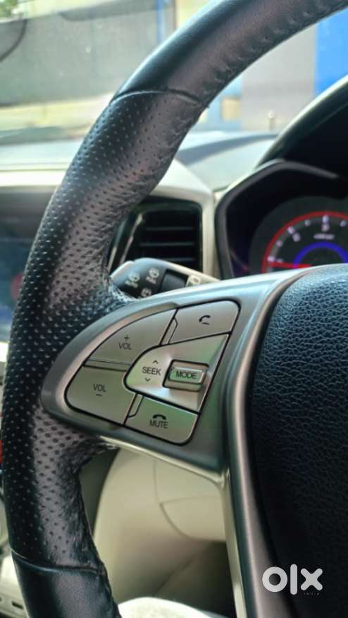 Mahindra Xuv300 W8 Option Diesel, 2024, Diesel