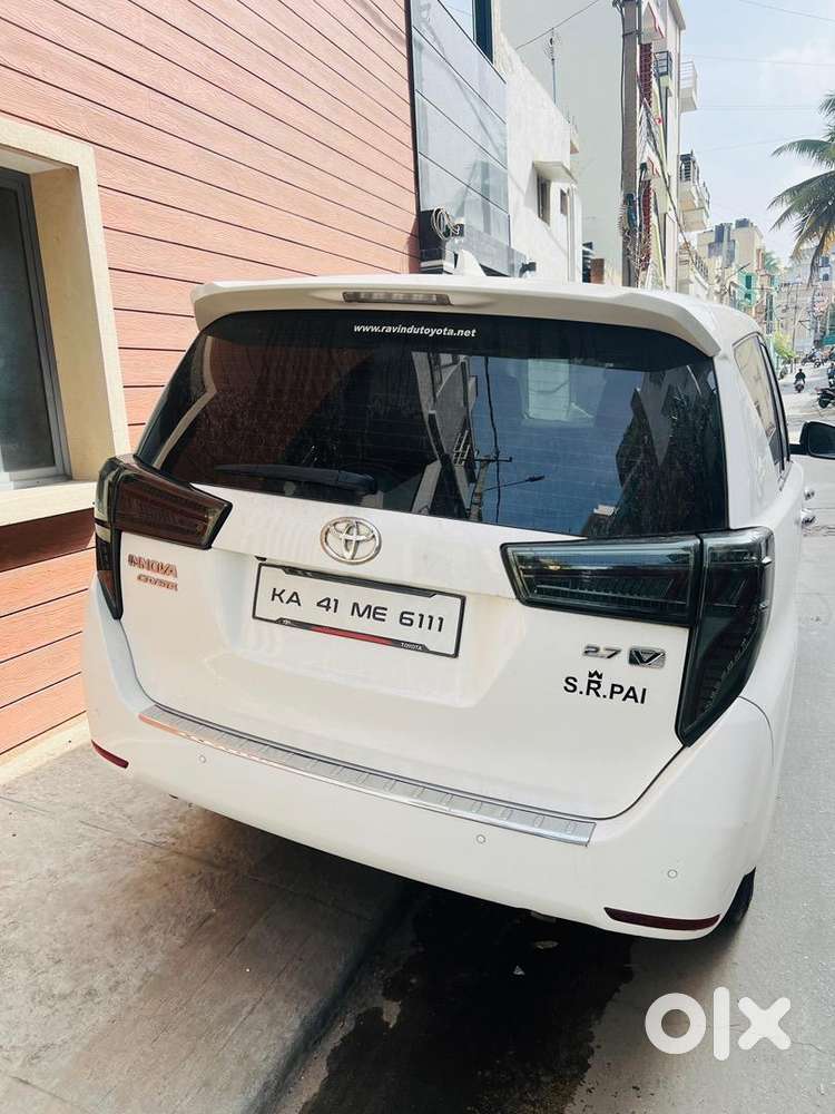 Toyota Innova Crysta 2022 Petrol Well Maintained