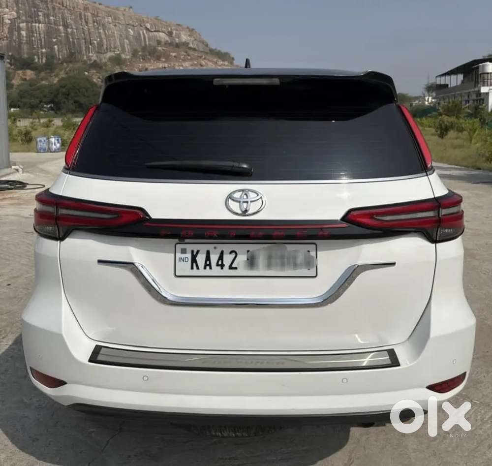 Toyota Fortuner 2023 Diesel 64000 Km Driven