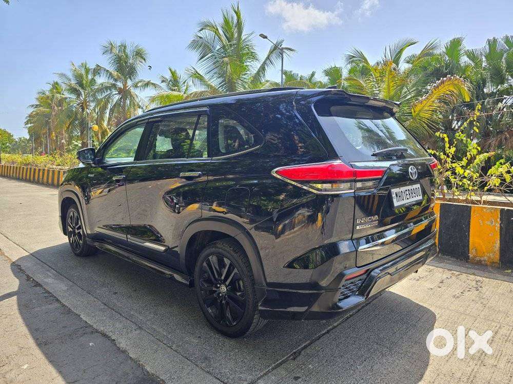 Toyota Innova Hycross 2.0 Zx (o) Hybrid 7 Str, 2024, Petrol