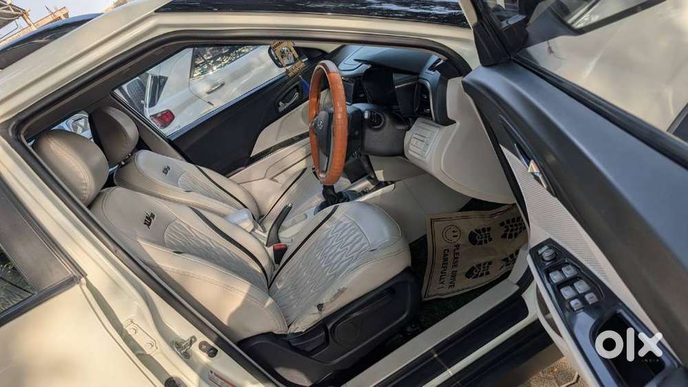 Mahindra Xuv300 W8 Diesel, 2022, Diesel