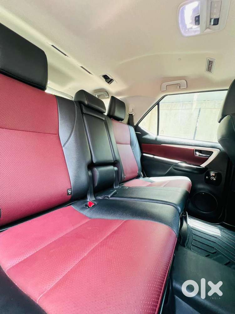 Toyota Fortuner Leader Edition (at), 2025, Diesel
