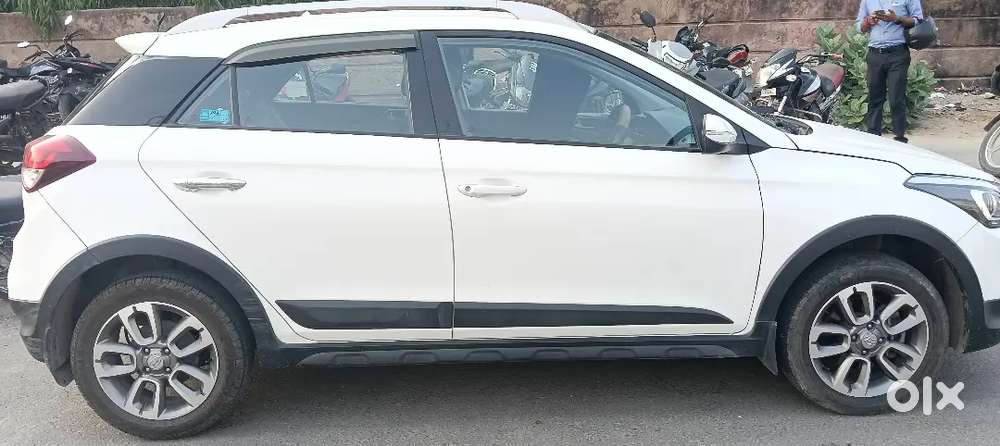 Hyundai New I20 2018 Petrol 75000 Km Driven