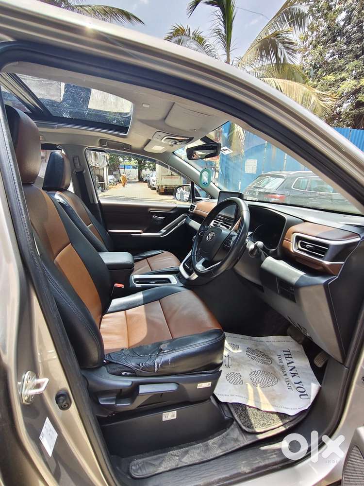 Toyota Innova Hycross 2.0 Vx (o) Hybrid 8 Str, 2024, Cng & Hybrids