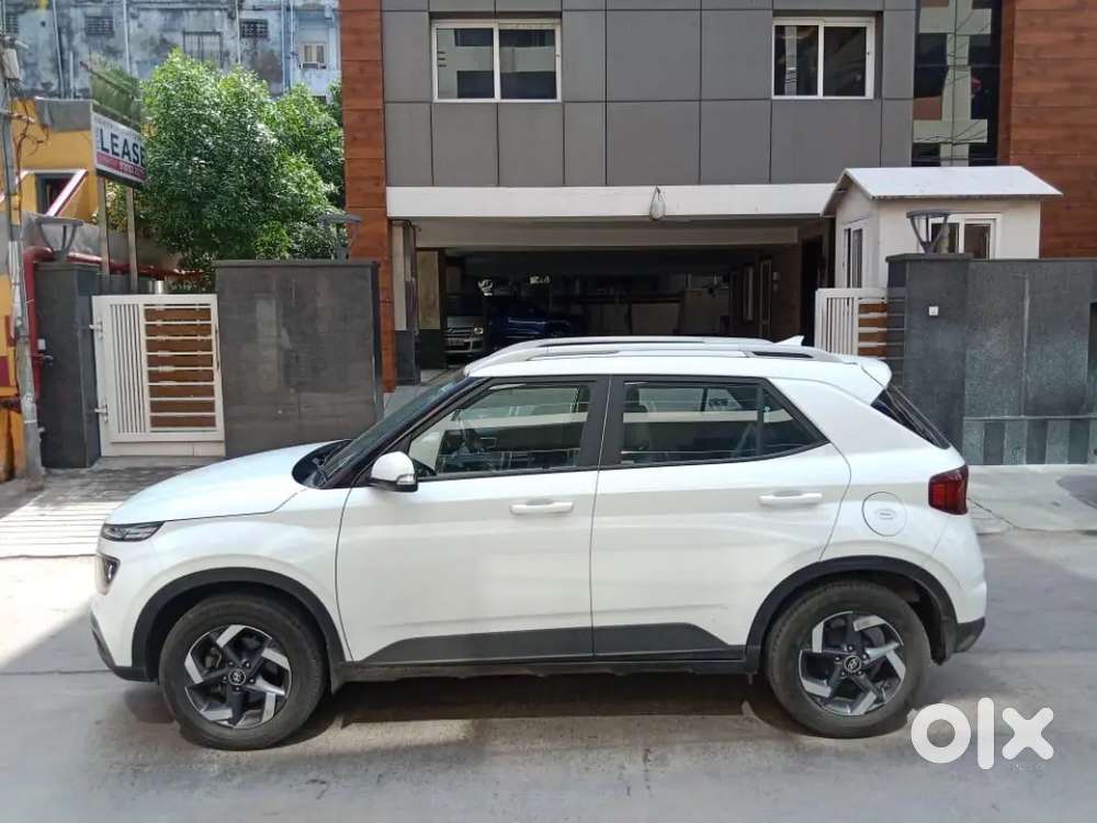 Hyundai Venue 2020 Diesel Well Maintained