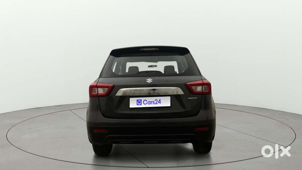Maruti Suzuki Vitara Brezza 1.5 Vxi At, 2022, Petrol