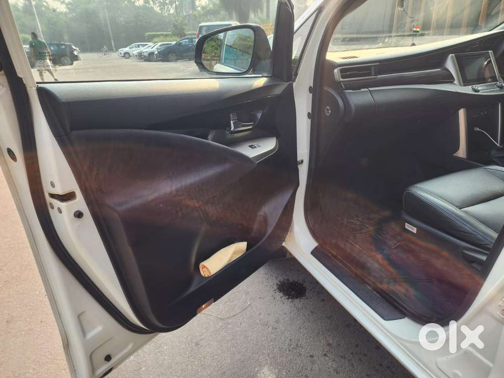 Toyota Innova Crysta 2017 december