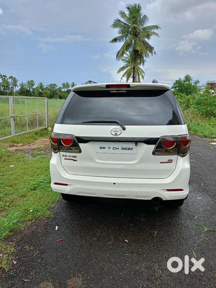 Toyota Fortuner  2015
