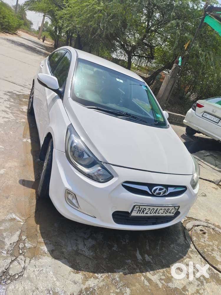 Hyundai Fluidic Verna 2014 Diesel Manual