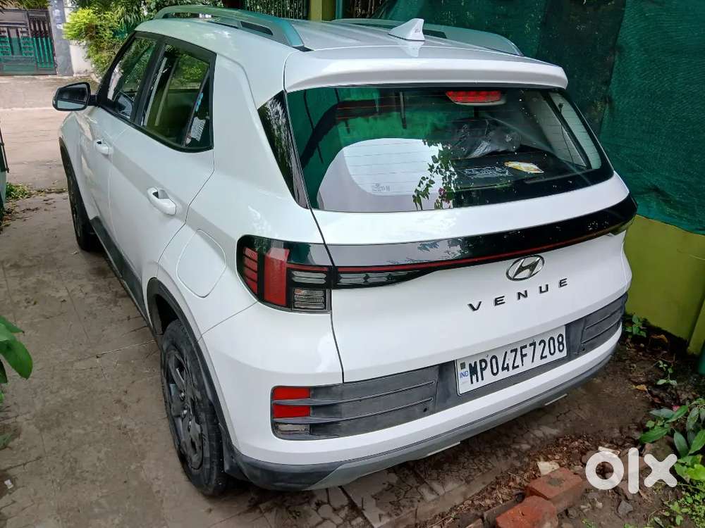 Hyundai Venue 2023 S (o) Petrol Manual, Nil Dep  Insurance, 35%ncb