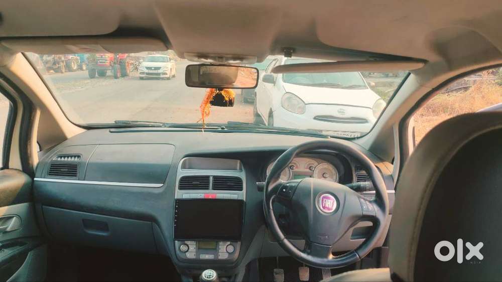 Futures 1,auto Climate Ac Function  2, 2 Air Bag's 3,abs