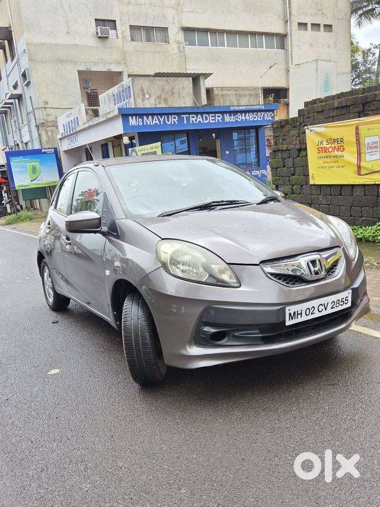 Honda Brio 2011-2013 V Mt, 2013, Petrol