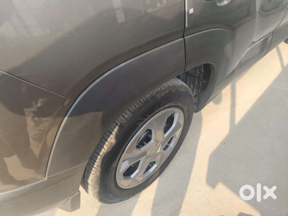 Maruti Suzuki Vitara Brezza 2025 Petrol 8999 Km Driven