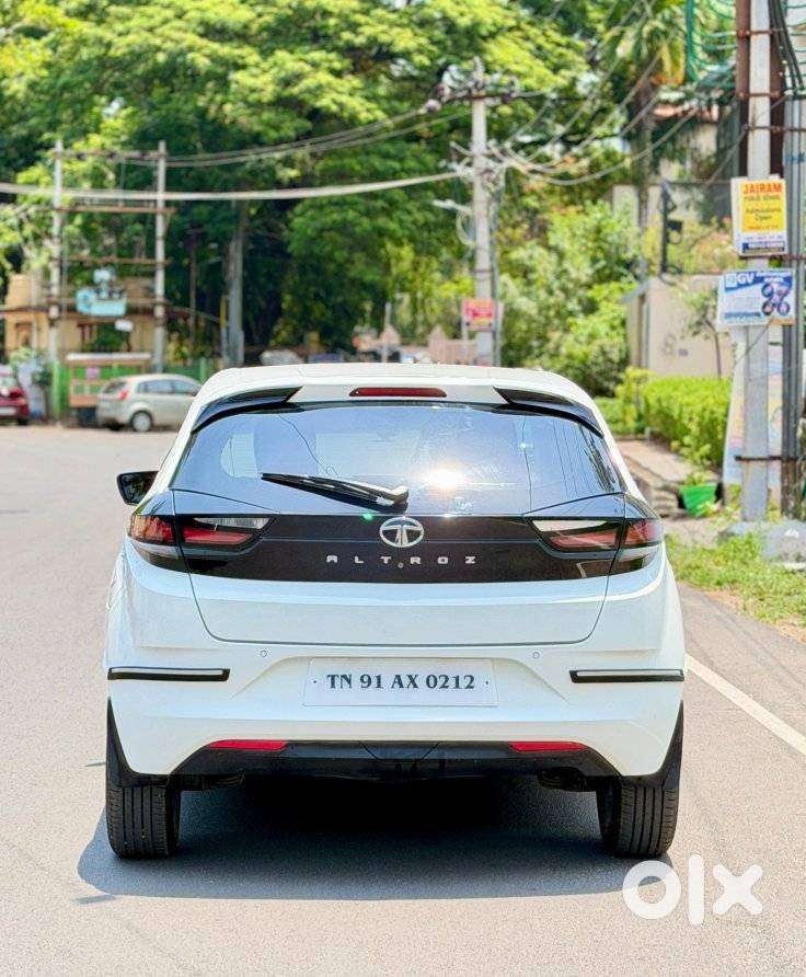 Tata Altroz Xz Plus (s), 2022, Petrol