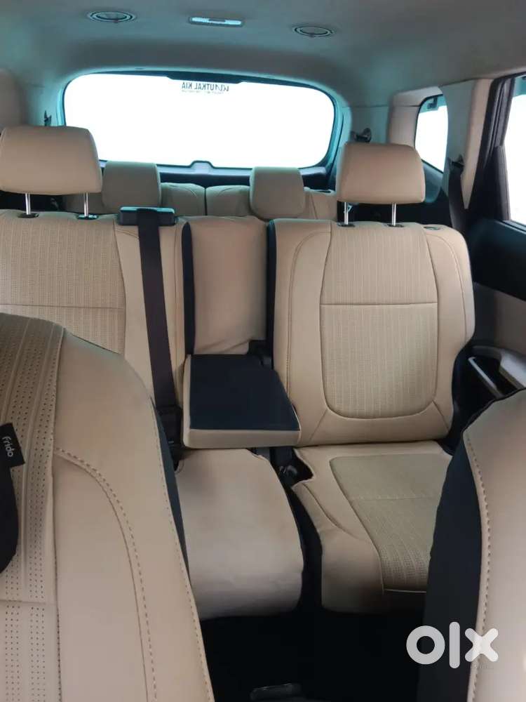 Kia Carens 2024 Petrol Well Maintained