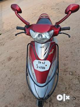 Lady Buy Sell Second Hand Scooty Pep Plus Scooty in India Used Scooters in India OLX