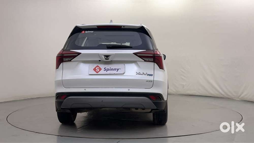 Mahindra Xuv700 2.0 Ax 5 Petrol At Str, 2022, Petrol