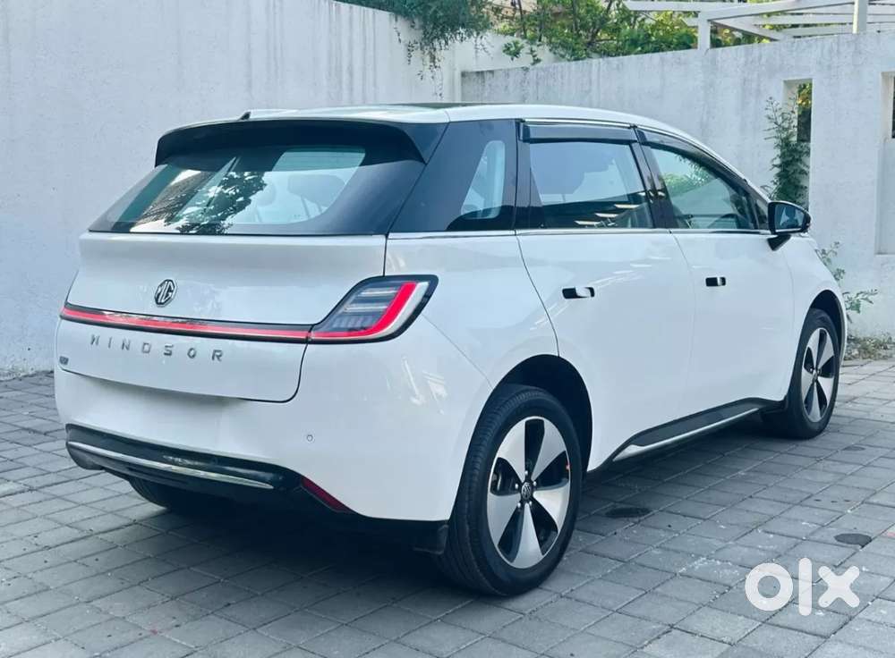 Mg Windsor Ev Essence, 2025, Electric