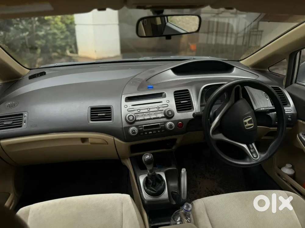 Honda Civic Petrol 2011 80000 Km