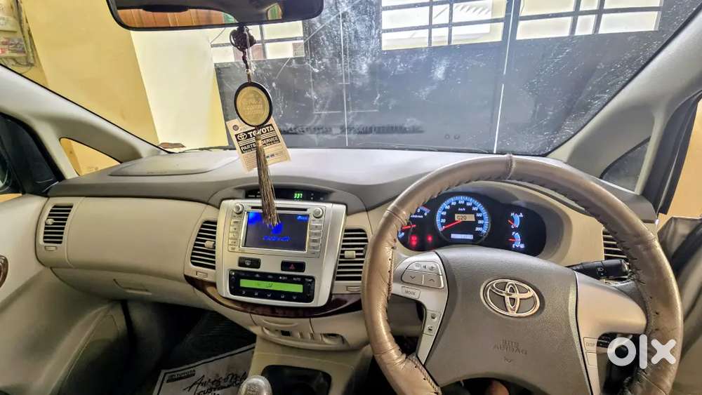 Rare Opportunity – 2013 Toyota Innova 2.5 V Diesel