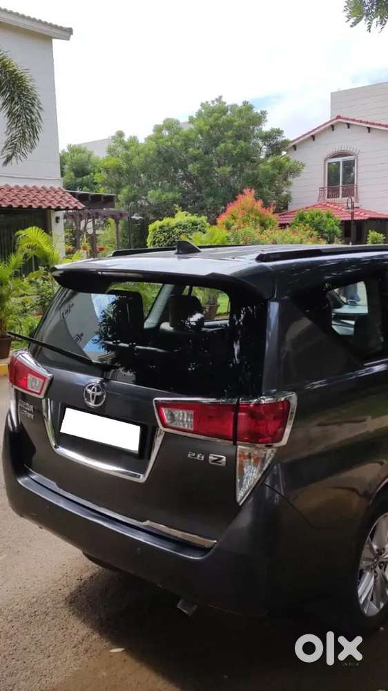 Toyota Innova Crysta 2.8 Z