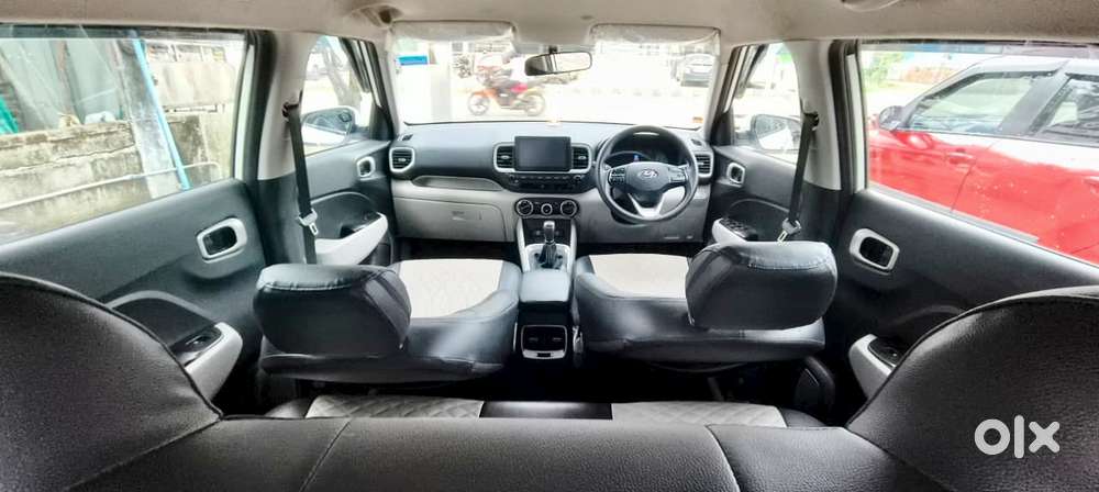 Hyundai Venue 1.2 S (o), 2022, Petrol