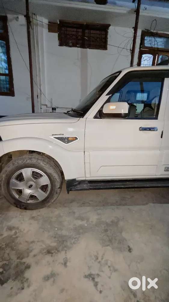 Mahindra Scorpio Classic 2015